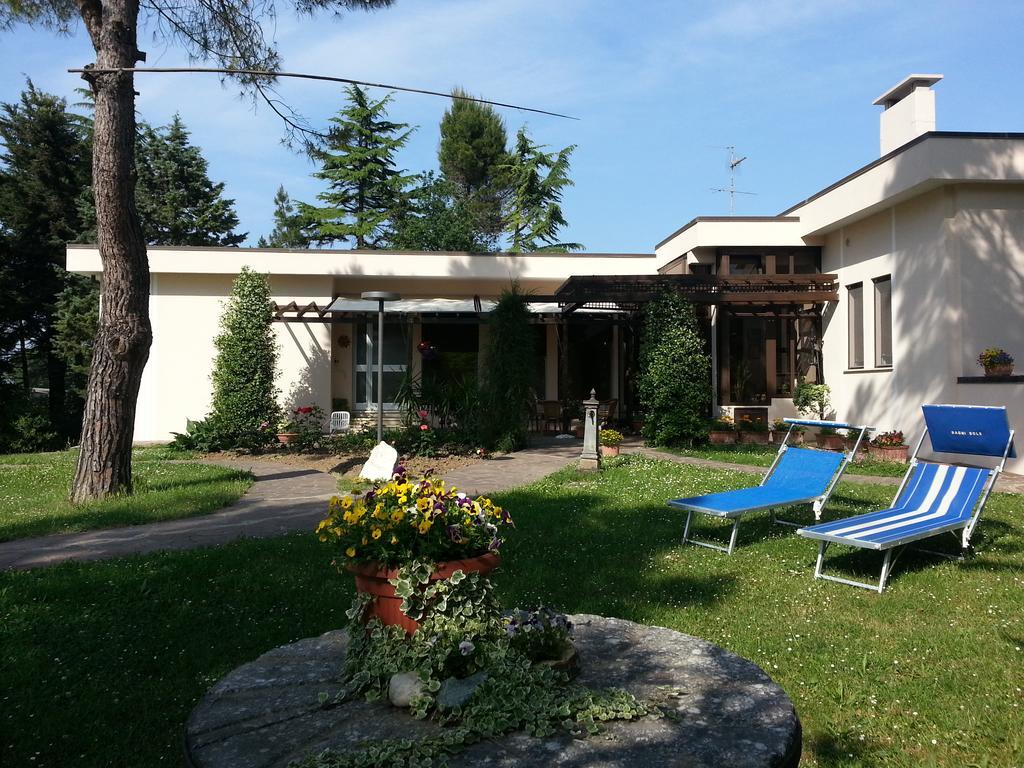 Al Villino Del Sole Bed and Breakfast Fano Exteriör bild
