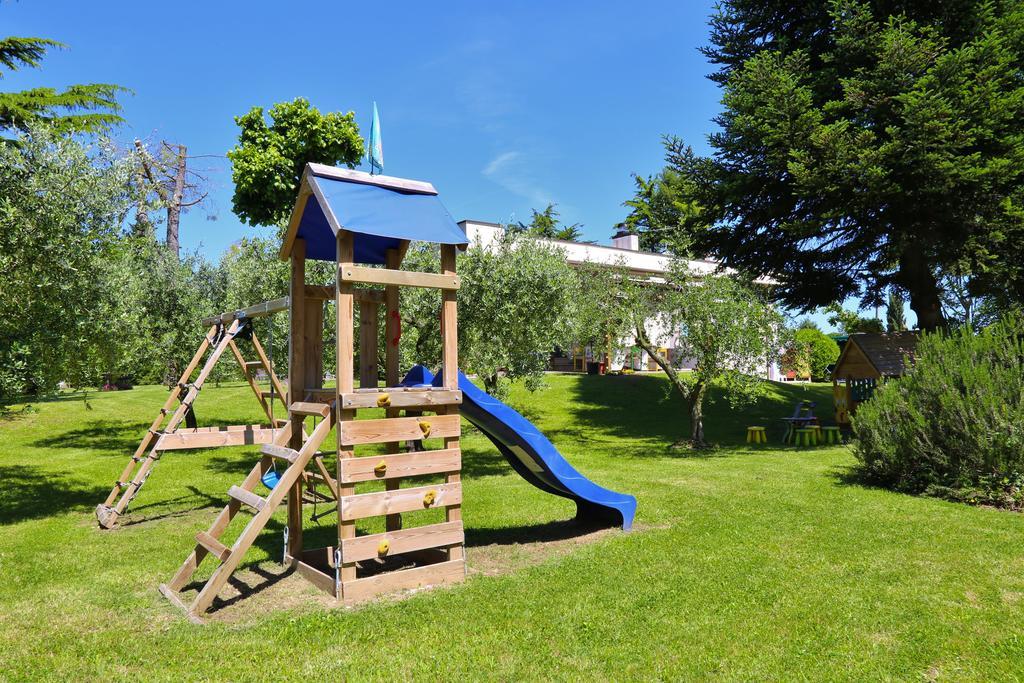 Al Villino Del Sole Bed and Breakfast Fano Exteriör bild