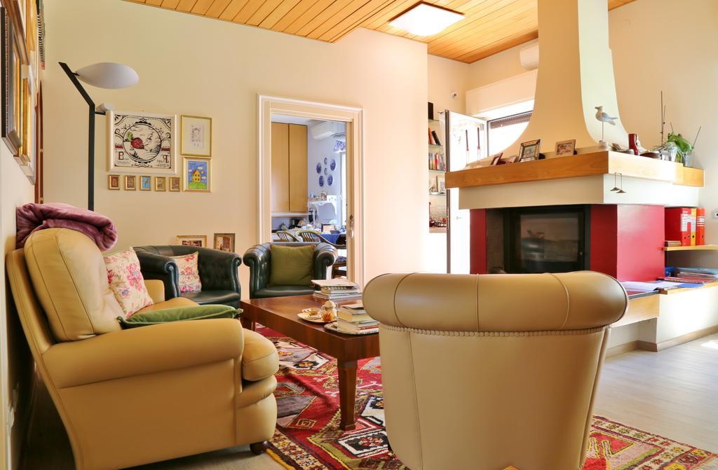 Al Villino Del Sole Bed and Breakfast Fano Exteriör bild